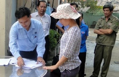 執行吏の配置の試験的実施を総括する会議